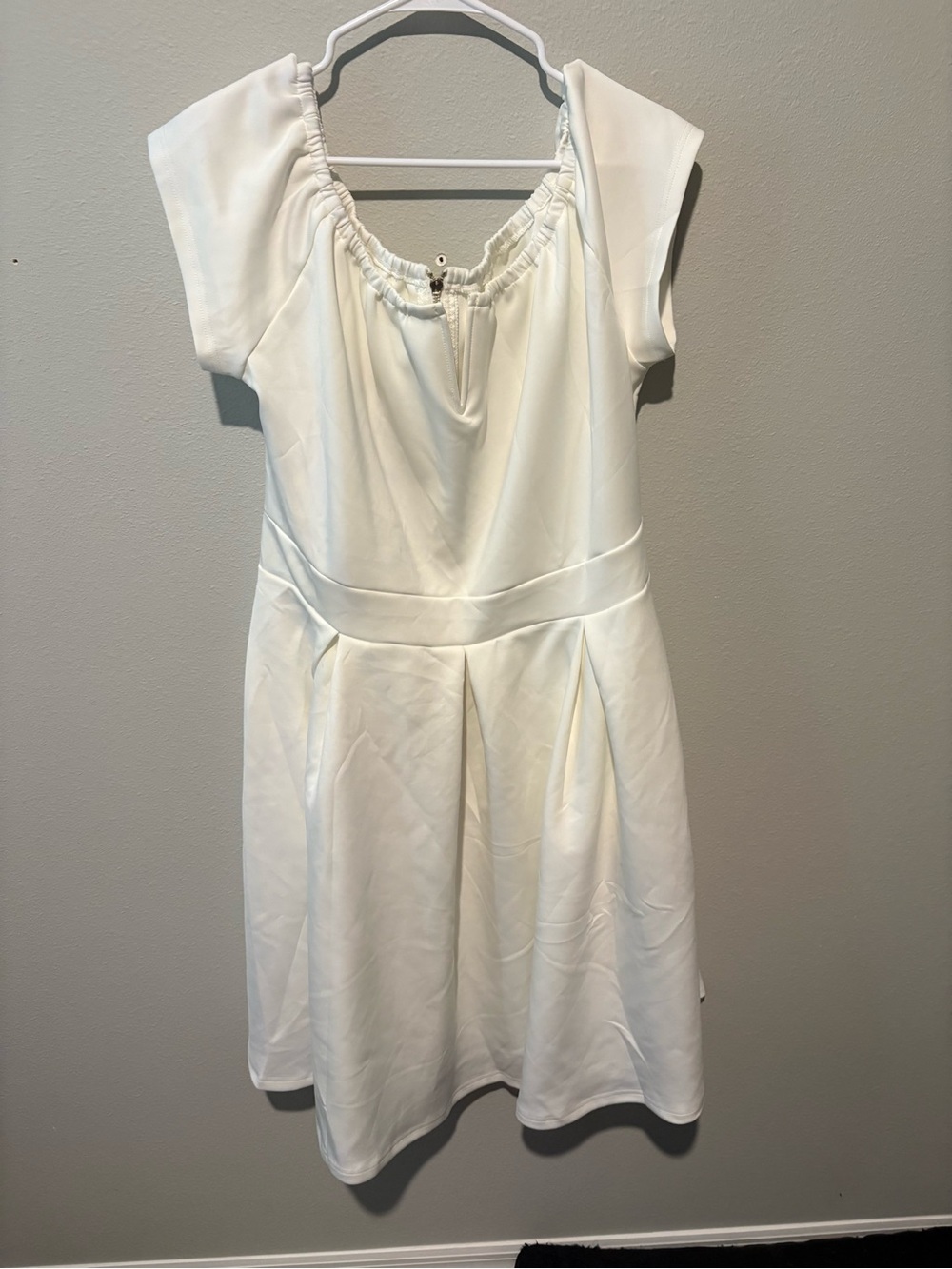 Lalagen Cream Short-Sleeve Gathered-Neck Fit & Flare Dress